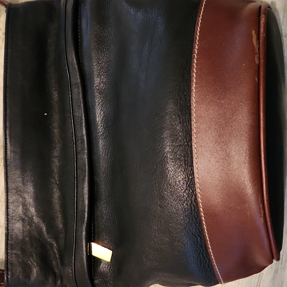 FIRST EDITIONS LEATHER. BAG